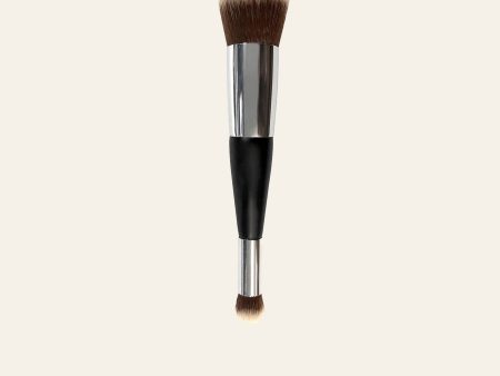 Blend & Buff Foundation Brush Online